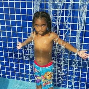 Meet your Posher, Darian